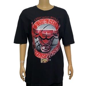 Vintage NBA Finals Chicago Bulls 1998 NBA champions T-Shirt size L